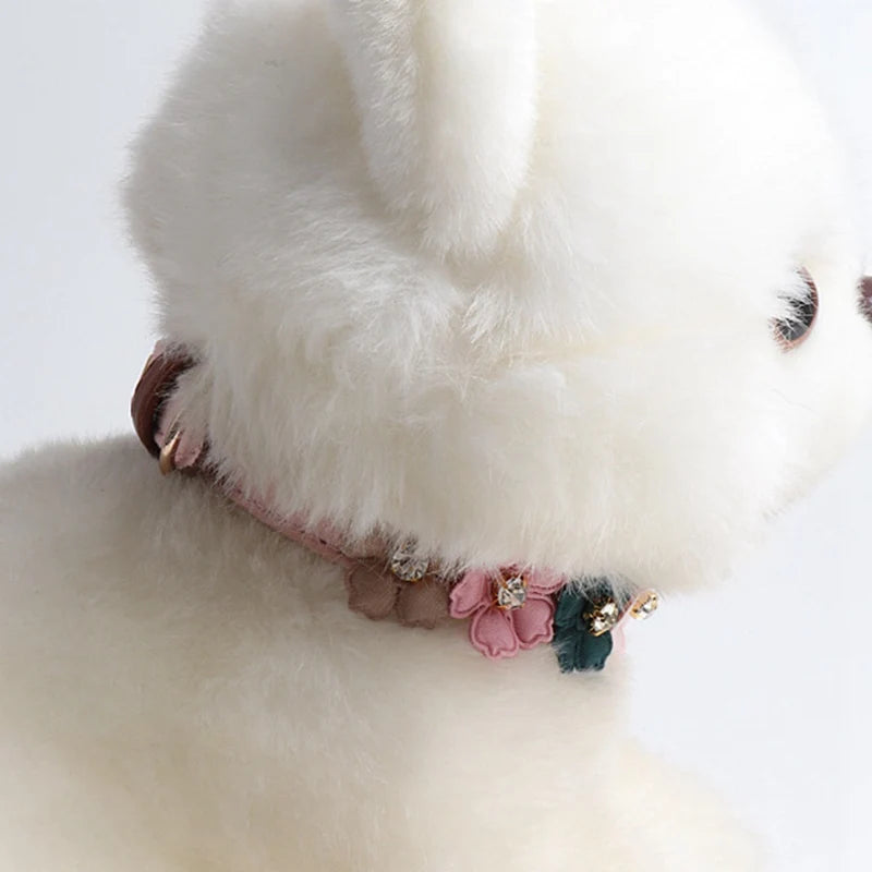 The Petal Luxe Collar